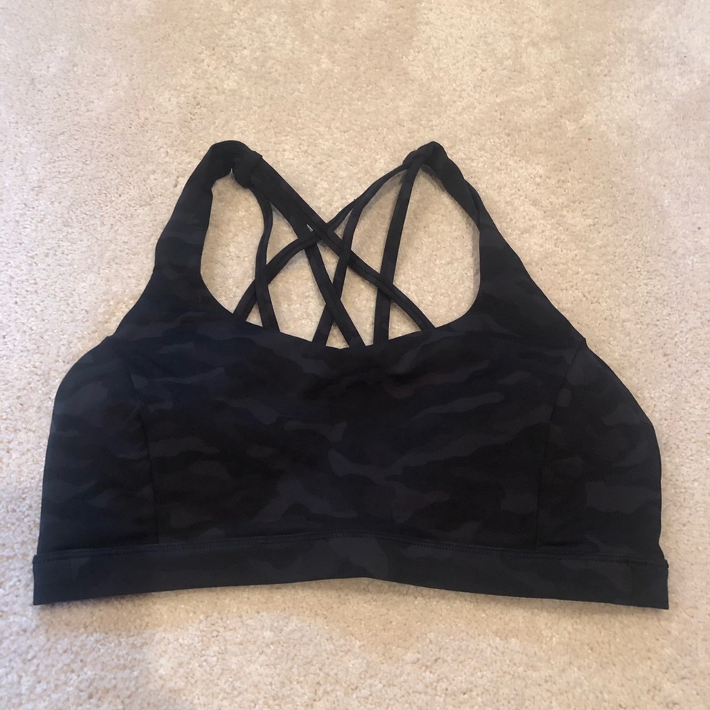 Lululemon sports bra